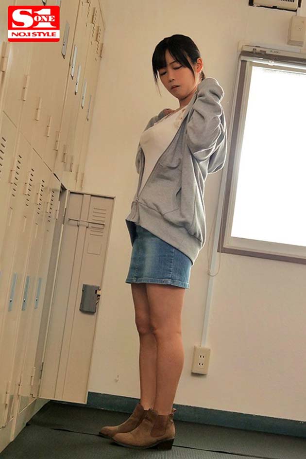 SSNI-383 边缘人女大生被玩上瘾!童颜巨乳「羽咲みはる」慾望全开!