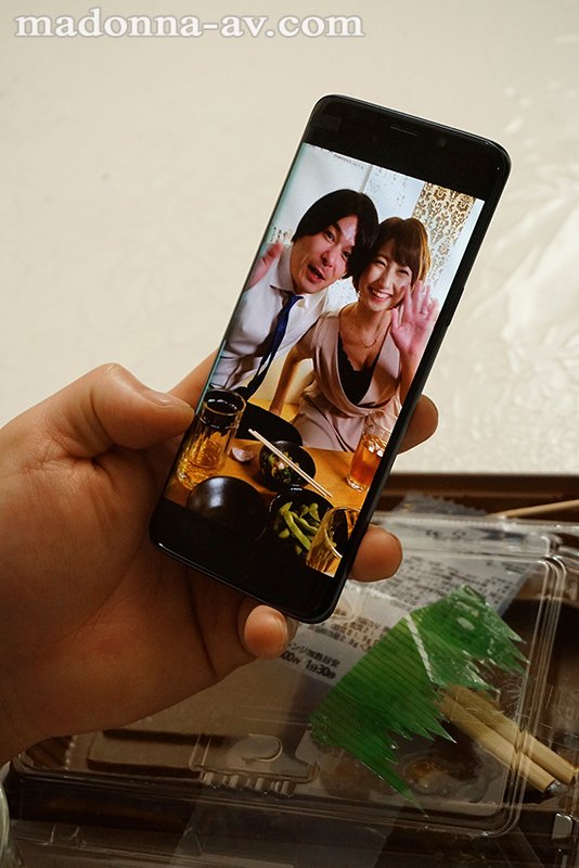 JUL-540 原石美人!次世代Star候补!让你一秒爱上她的人妻生涯初NTR! …