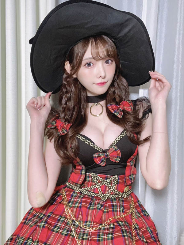 长腿美少女「桥本有菜」生日圣诞一起过,「超甜美装扮」粉丝看到就是赚到!