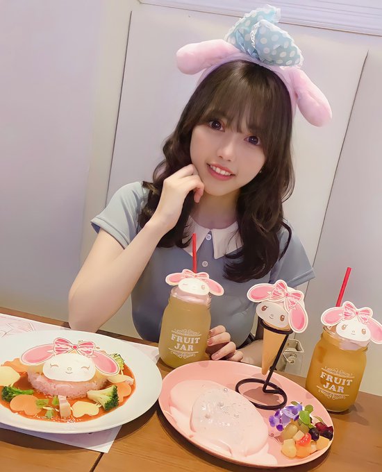 富安玲央奈(冨安れおな)出道作品番号及封面,冨安れおな个人简介