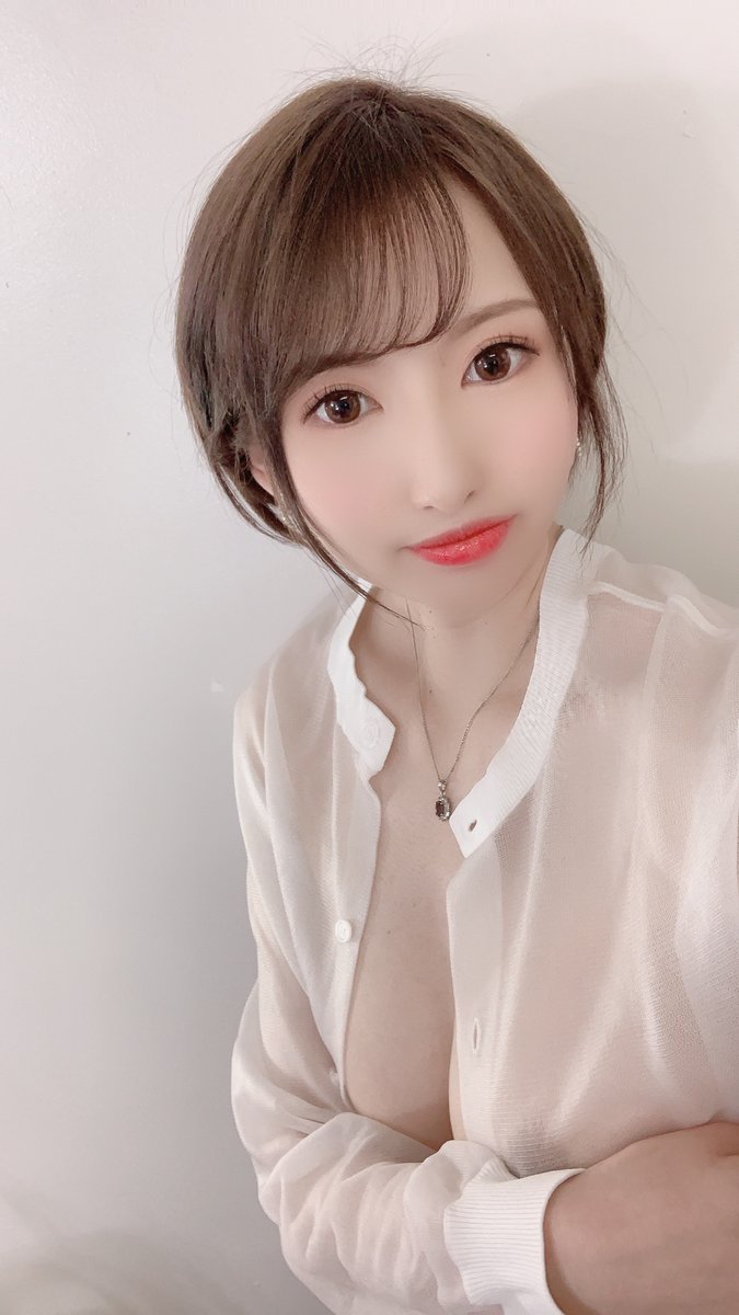 岸绘麻(岸えま)出道作品番号及封面,岸えま个人简介