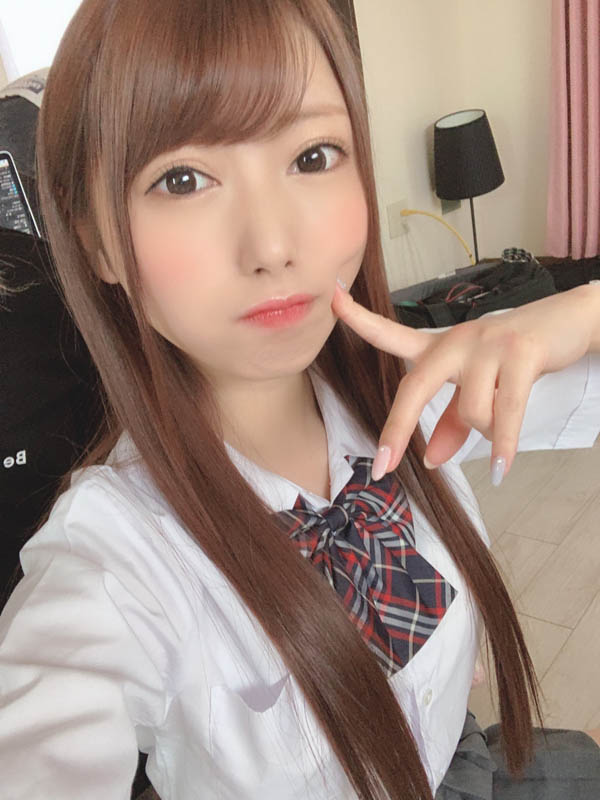 IPX-401 校花美少女「西宫ゆめ」竟然是公车!童贞男主角终于排到队,兴奋连发停不下来!