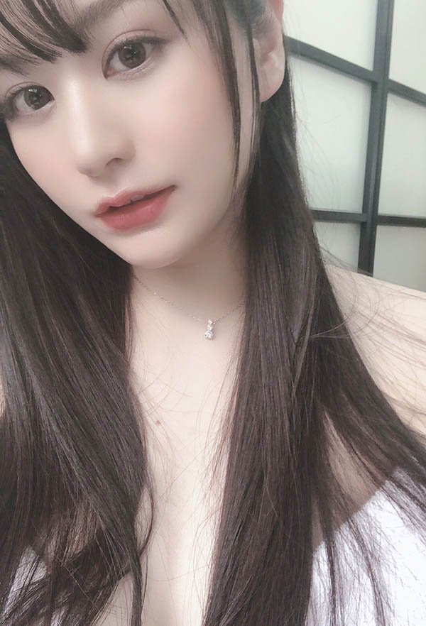 唯月优花出道作品番号及封面,唯月优花个人简介
