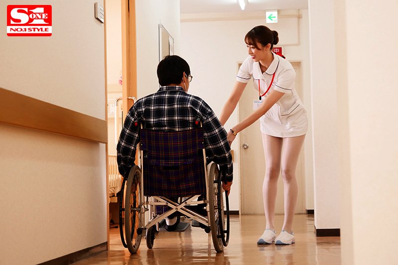 SSNI-830 最诱人护士服!星宫一花打猎狂啃病患下半身