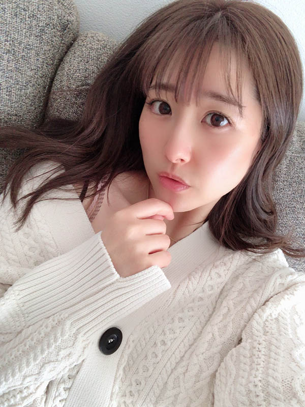 JUL-214 前电视台主播「流田みな実」首次NTR作品!新婚之夜直接和见证人搞上