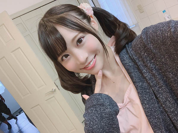 SSNI-789 女儿不在家⋯同学吉冈ひより送上门来给我吃!