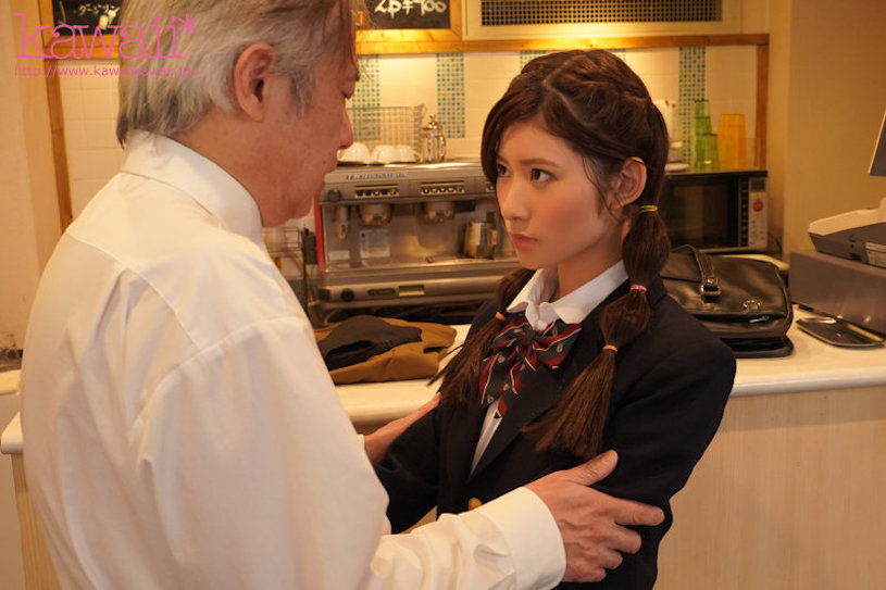 CAWD-369 巨乳打工妹「栗宫ふたば」的下流诱惑!中年店长被扑倒骑乘,沈迷悖德密会!