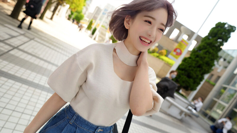 EROFV-112 就爱玩男人!22岁「巨乳素人女大生」超肉食,一天不吃棒棒糖就全身不舒服