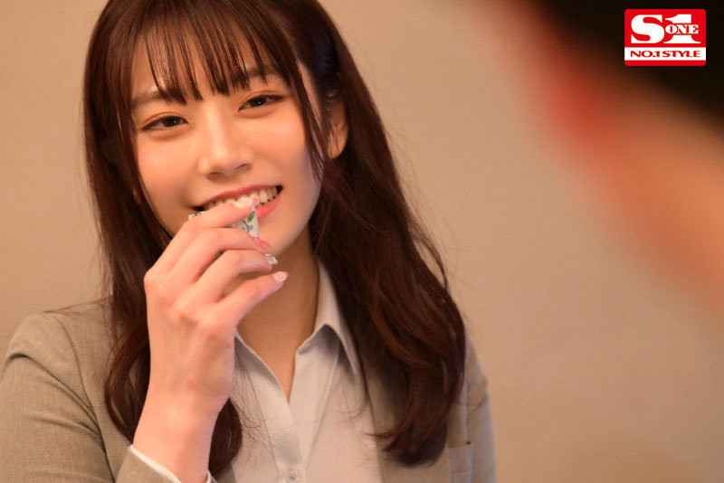 SSIS-586 「河北彩花」回来啦!第一次NTR演出「出差被上司玩弄整晚」!