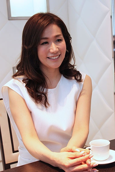 JUX-893 退役空姐x现役人妻!Madonna认证「本命の人妻」欲望强大如狼似虎