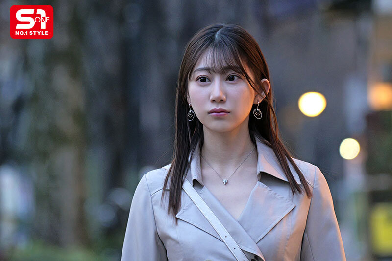 SONE-756 「正经又清秀的法学部正妹」被爆在做爸爸活,被狂调教后…M属性爆发了!