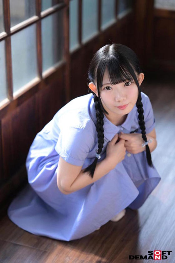 APGH-036 「146cm超迷你萝莉」被男优颠来倒去各种玩弄 初尝火车便当嗨翻